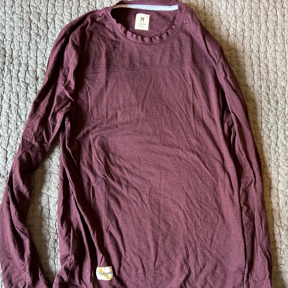 EUC Tracksmith Men's Harrier L/S Top